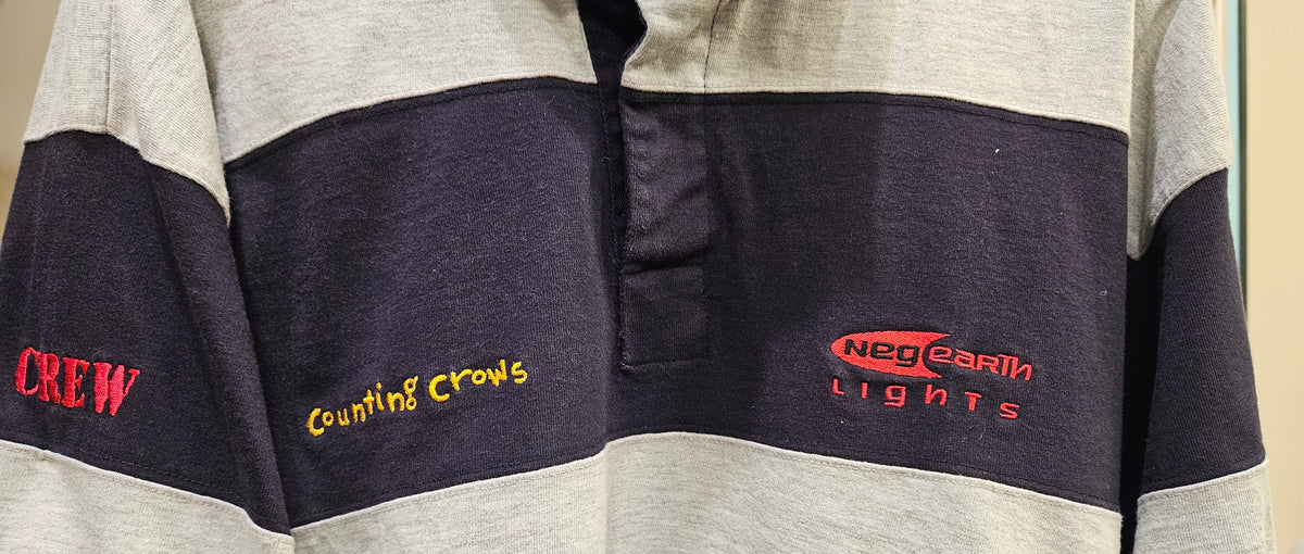 COUNTING CROWS RUGBY STYLE NEG EARTH LIGHTS CREW ON SLEEVE (BLK/GRY W/NAVY COLLAR) from Bruce Jones’s collection — photograph 258